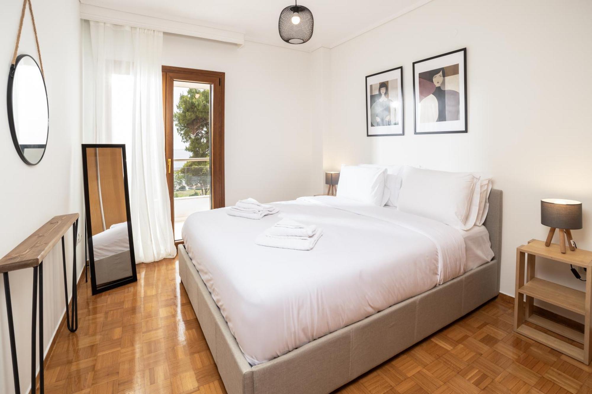 Champagne Sea View Apartment By Binobi! เทสซาโลนิกิ ภายนอก รูปภาพ